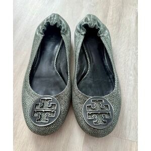Tory Burch Minnie Travel Ballet Flats Metallic Pebble Leather Silver Logo 7.5